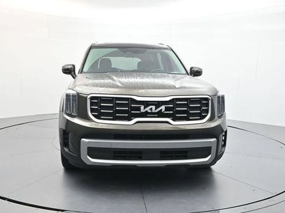 Used 2023 Kia Telluride S w/ S Sunroof Package