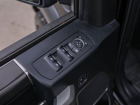 Used 2019 Ford F150 Raptor w/ Equipment Group 802A Luxury image 24