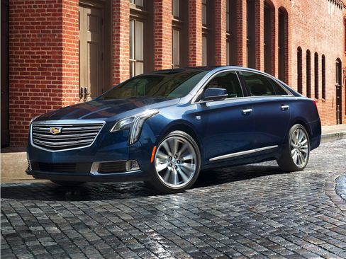 Used 2019 Cadillac XTS Luxury FWD image 1