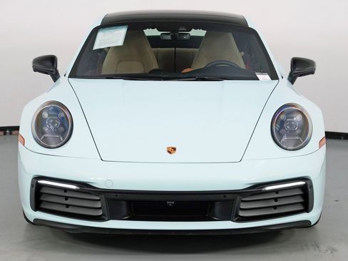 Used 2024 Porsche 911 Carrera image 44