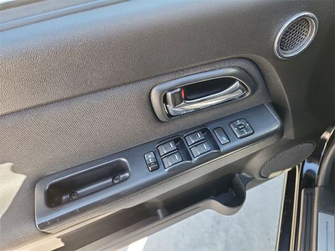 Used 2010 GMC Canyon SLE image 20