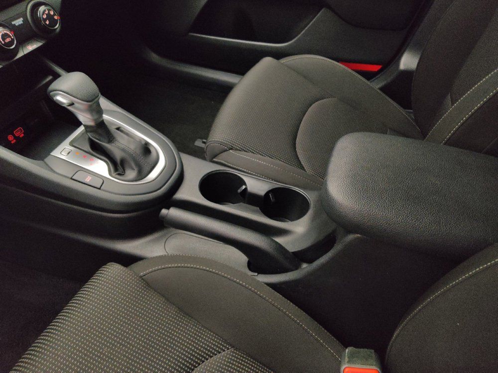 Used 2020 Kia Forte LXS FWD image 26