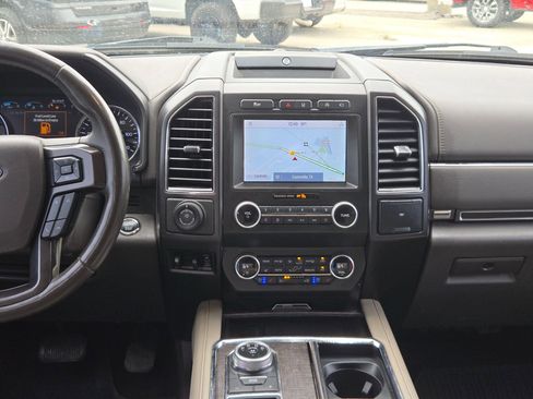 Used 2021 Ford Expedition Max Limited RWD image 17