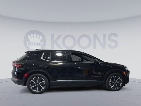 New 2026 Chevrolet Equinox EV LT image 12