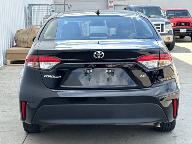 Used 2025 Toyota Corolla LE FWD image 5