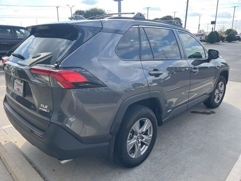 Used 2023 Toyota RAV4 XLE image 7