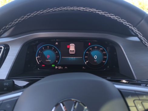 New 2026 Volkswagen Atlas Cross Sport SE AWD/4WD image 11