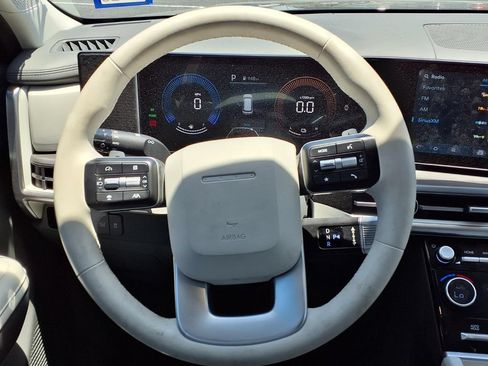 Used 2024 Hyundai Santa Fe SEL FWD image 20