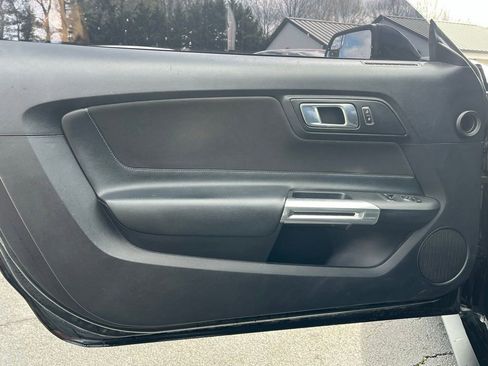 Used 2018 Ford Mustang GT image 10