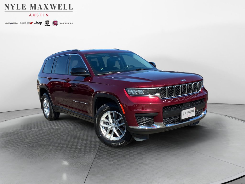 Used 2021 Jeep Grand Cherokee L Laredo w/ Luxury Tech Group I AWD/4WD image 2