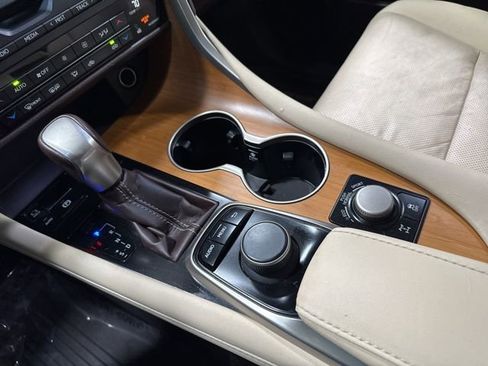 Used 2017 Lexus RX 350 AWD w/ Premium Package image 21