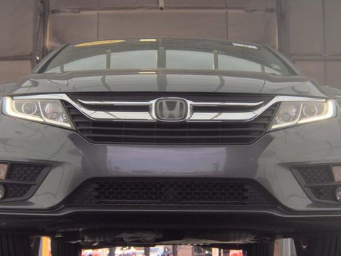 Used 2019 Honda Odyssey EX-L image 3