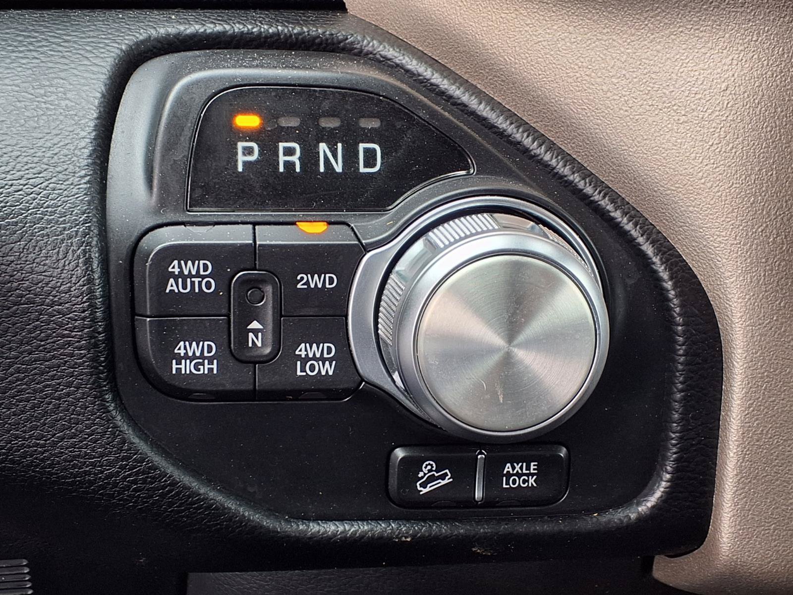 Used 2021 RAM 1500 Laramie w/ Off Road Group AWD/4WD image 7