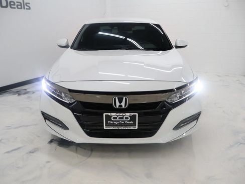 Used 2020 Honda Accord Sport image 3