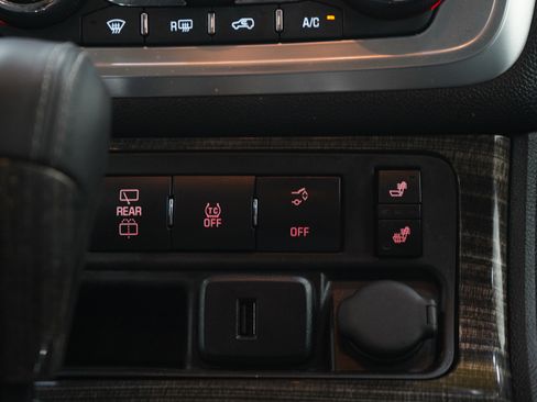 Used 2017 GMC Acadia Limited SLT AWD/4WD image 22