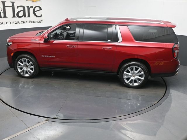 Used 2022 Chevrolet Suburban High Country AWD/4WD image 49