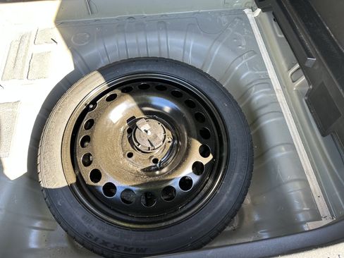 Used 2024 Chevrolet Trax LT w/ LT Convenience Package image 22