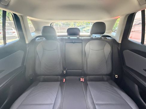 Used 2026 Volkswagen Tiguan SE AWD/4WD image 32