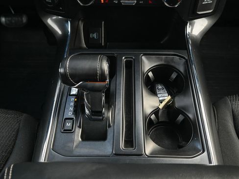 Certified 2022 Ford F150 XLT w/ Equipment Group 302A High image 34