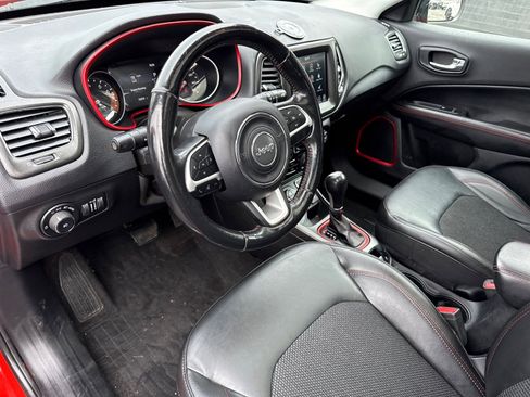 Used 2018 Jeep Compass Trailhawk w/ Safe & Security Group image 15