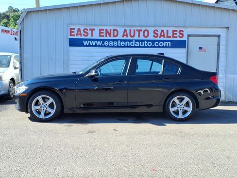 Used 2015 BMW 328i xDrive Sedan AWD/4WD image 2