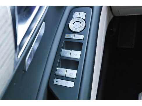 Used 2025 Genesis GV80 2.5T Prestige image 22