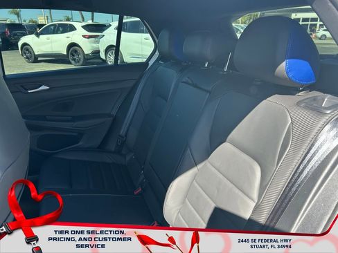 Used 2024 Volkswagen Golf R image 26
