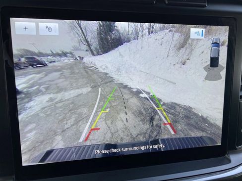 Certified 2022 Ford F150 XLT w/ Equipment Group 302A High image 10