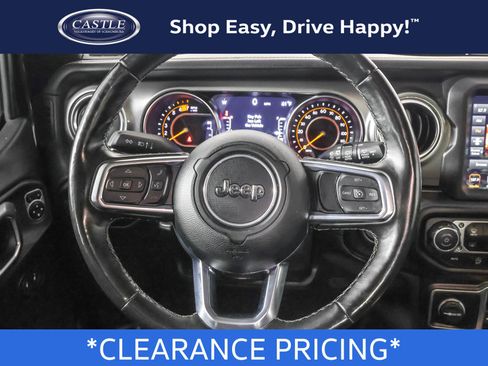 Used 2020 Jeep Wrangler Unlimited Sahara image 16