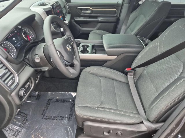 Used 2025 RAM 1500 Big Horn AWD/4WD image 12