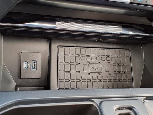 Used 2023 Ford F150 Lariat w/ Equipment Group 502A High image 41