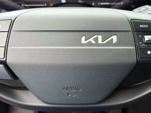 New 2026 Kia Sportage EX image 21