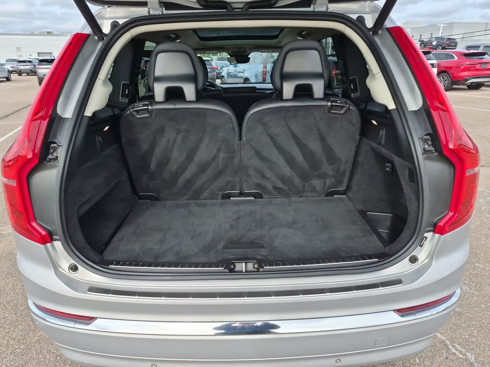 Used 2023 Volvo XC90 B6 Plus w/ Protection Package Premier AWD/4WD image 35