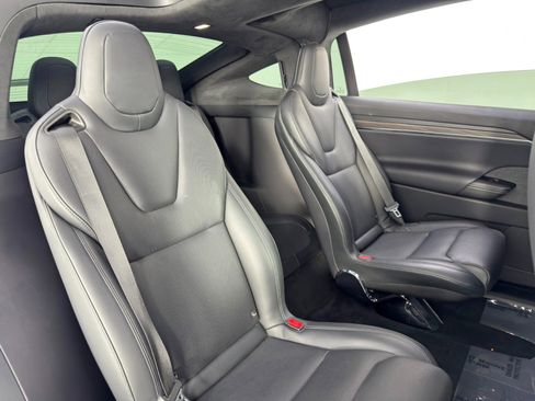 Used 2022 Tesla Model X image 40