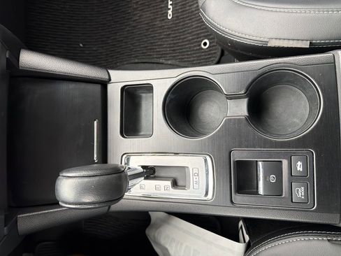 Used 2017 Subaru Outback 3.6R Limited image 39