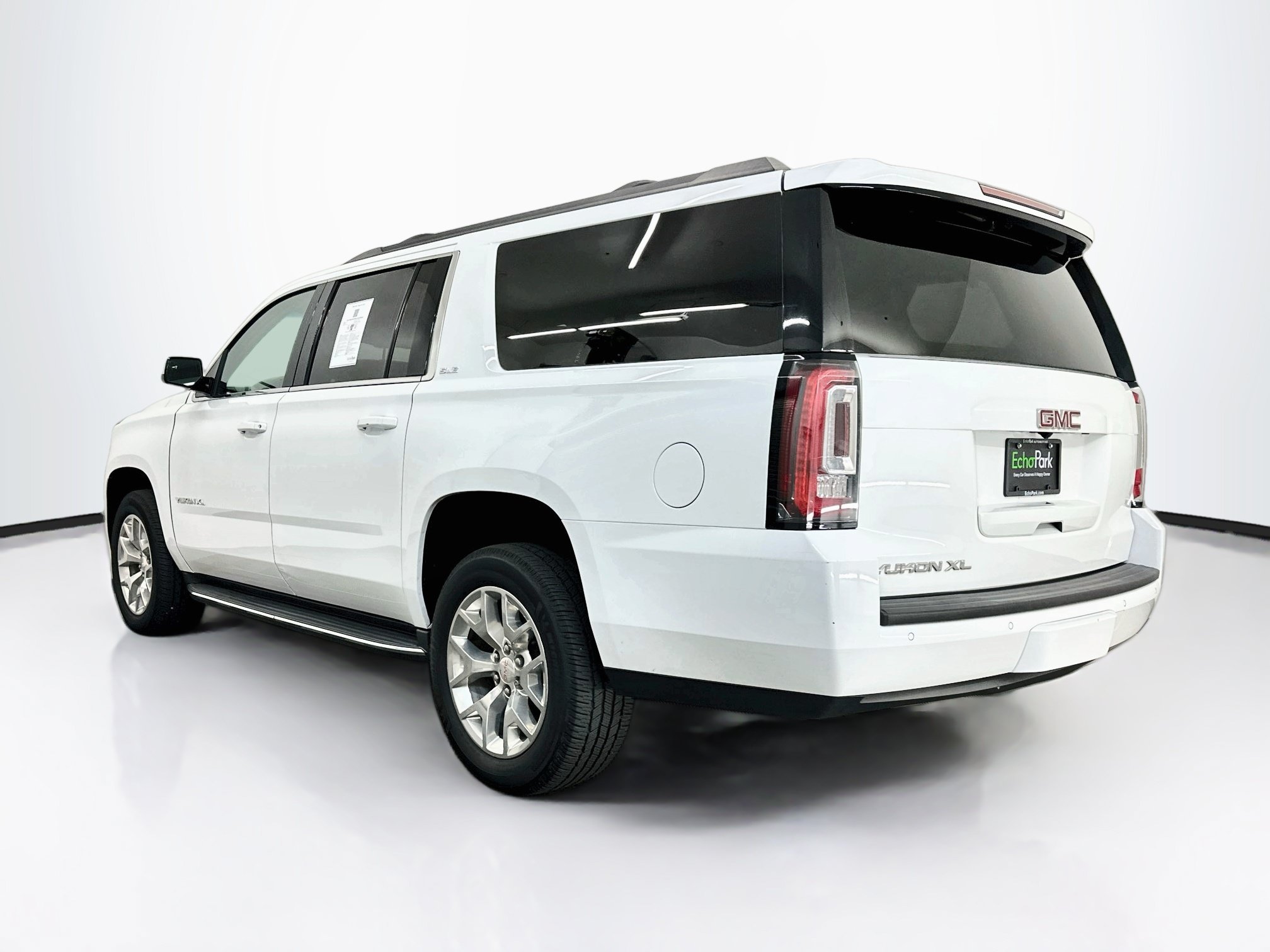 Used 2018 GMC Yukon XL SLE w/ SLE Value Package AWD/4WD image 5