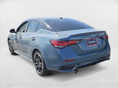 New 2025 Nissan Sentra SR image 10