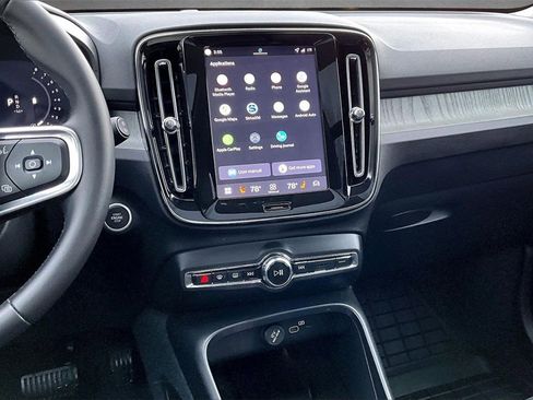 Certified 2026 Volvo XC40 B5 Plus w/ Protection Package Premier image 9