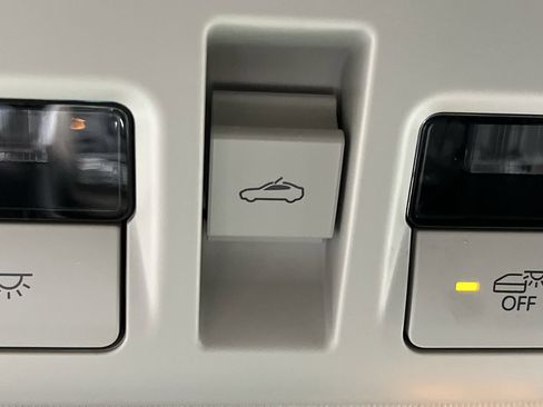 Certified 2024 MAZDA CX-90 Plug-In Hybrid w/ Preferred image 26