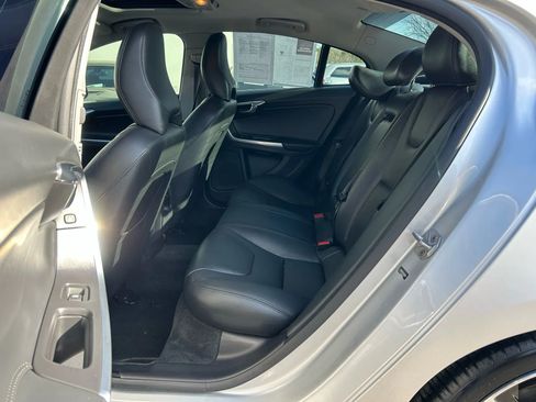 Used 2016 Volvo S60 T5 Premier w/ Convenience Package image 31
