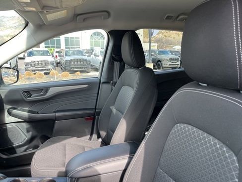 Used 2025 Ford Escape Active image 13
