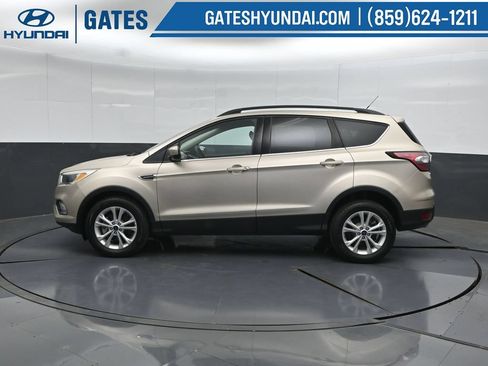Used 2018 Ford Escape SE AWD/4WD image 7