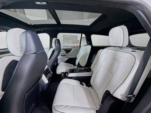 New 2026 Lincoln Aviator Black Label w/ Jet Appearance Package AWD/4WD image 27
