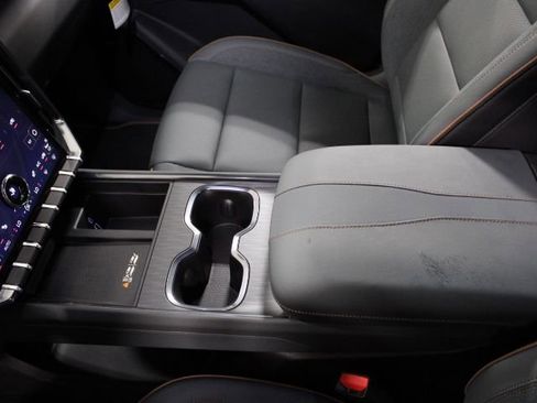 New 2025 GMC Acadia AT4 w/ Super Cruise Package image 13