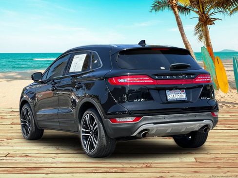 Used 2017 Lincoln MKC Reserve w/ Lincoln MKC Climate Package AWD/4WD image 4