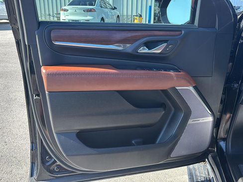 Used 2024 GMC Yukon Denali Ultimate AWD/4WD image 14