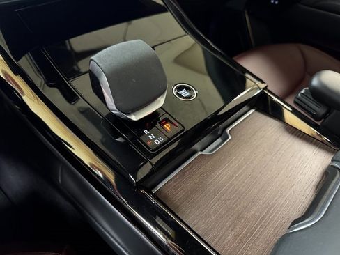 Used 2024 Land Rover Range Rover Sport Dynamic SE image 22