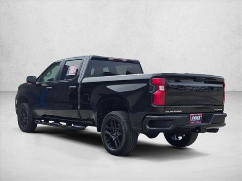 Used 2025 Chevrolet Silverado 1500 Custom Trail Boss w/ Turbomax Blackout Package AWD/4WD image 3