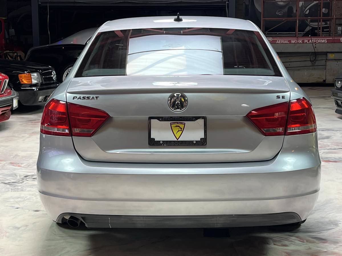 Used 2013 Volkswagen Passat 2.5 SE FWD image 6