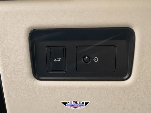 Used 2019 Land Rover Range Rover Supercharged image 38